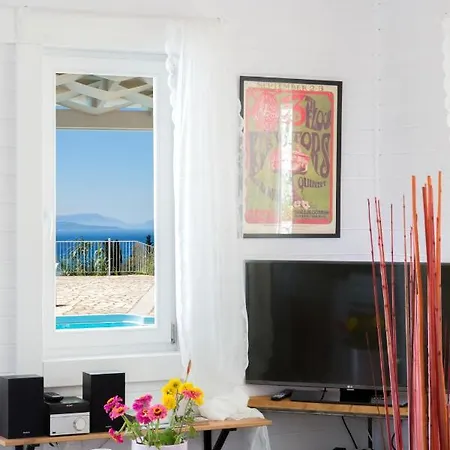 Vasiliki Cottages *